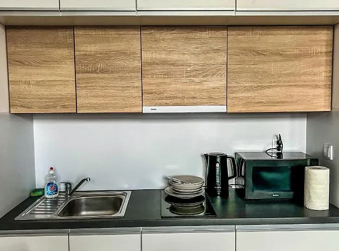 By Park Biznesowy Vratislav